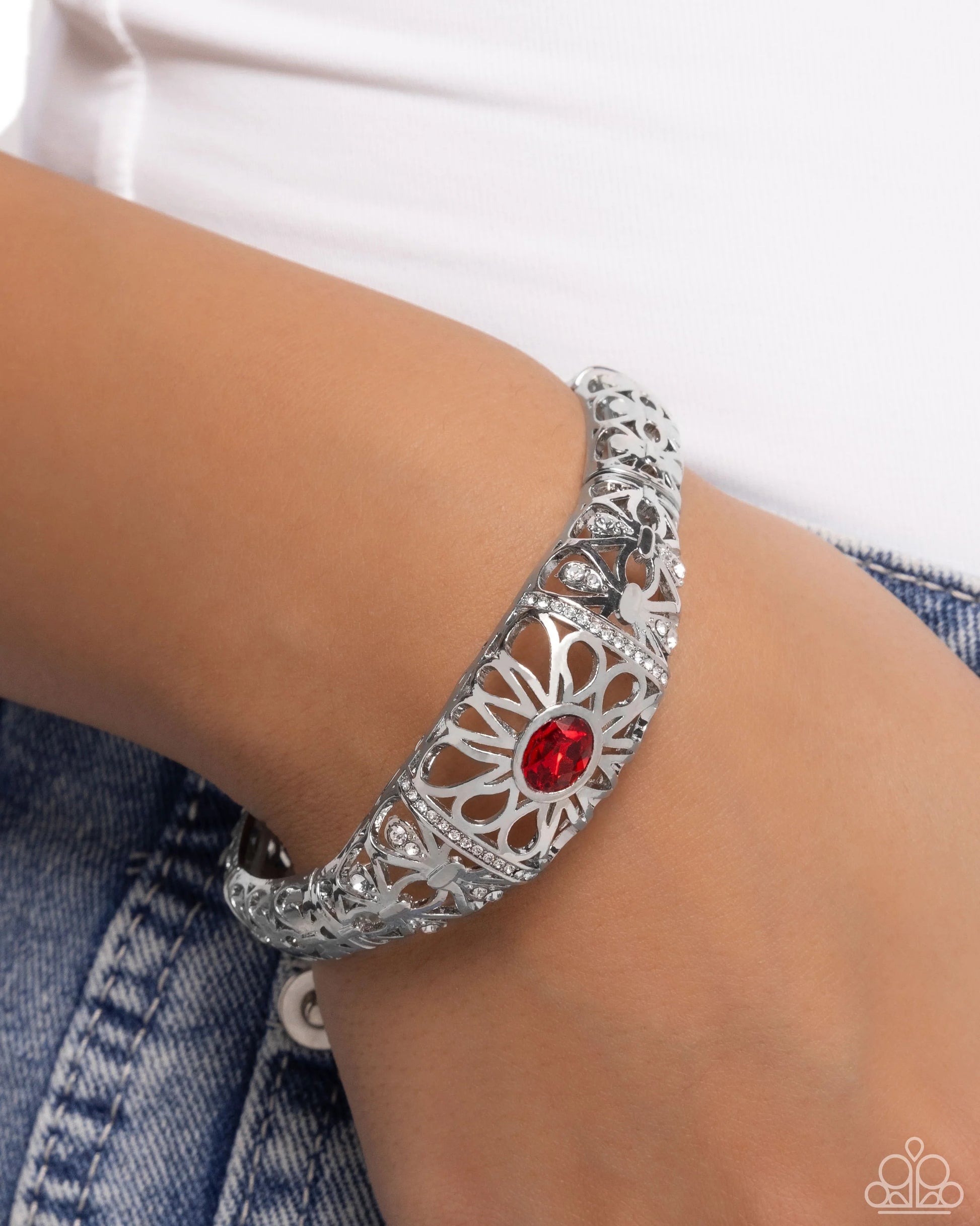 Paparazzi Cultured Creation Red