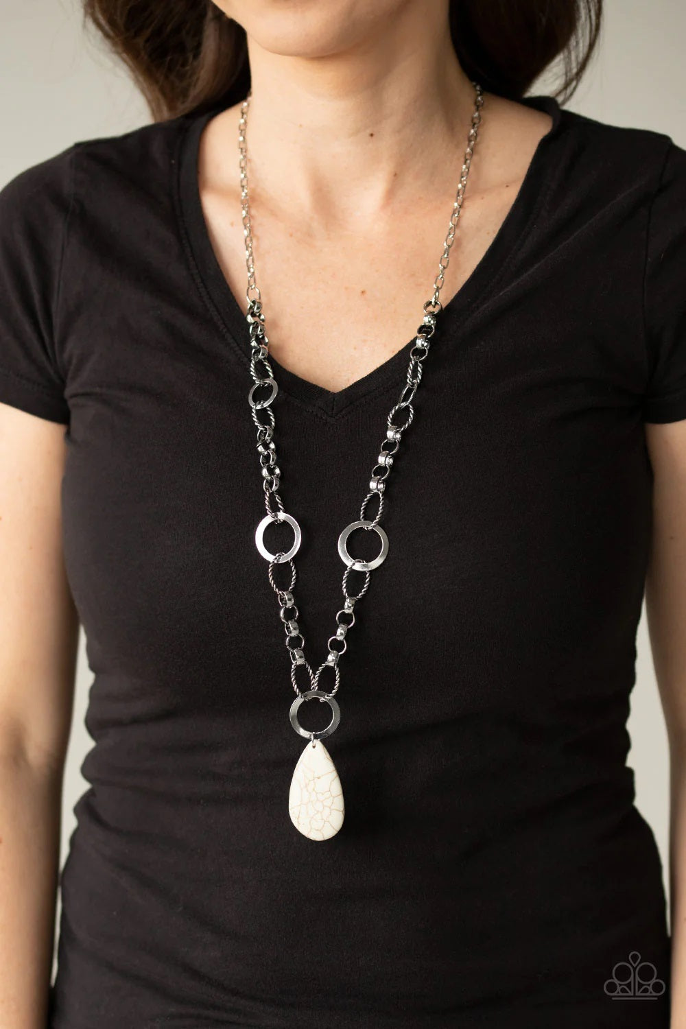 Paparazzi Recycled Refinement White
