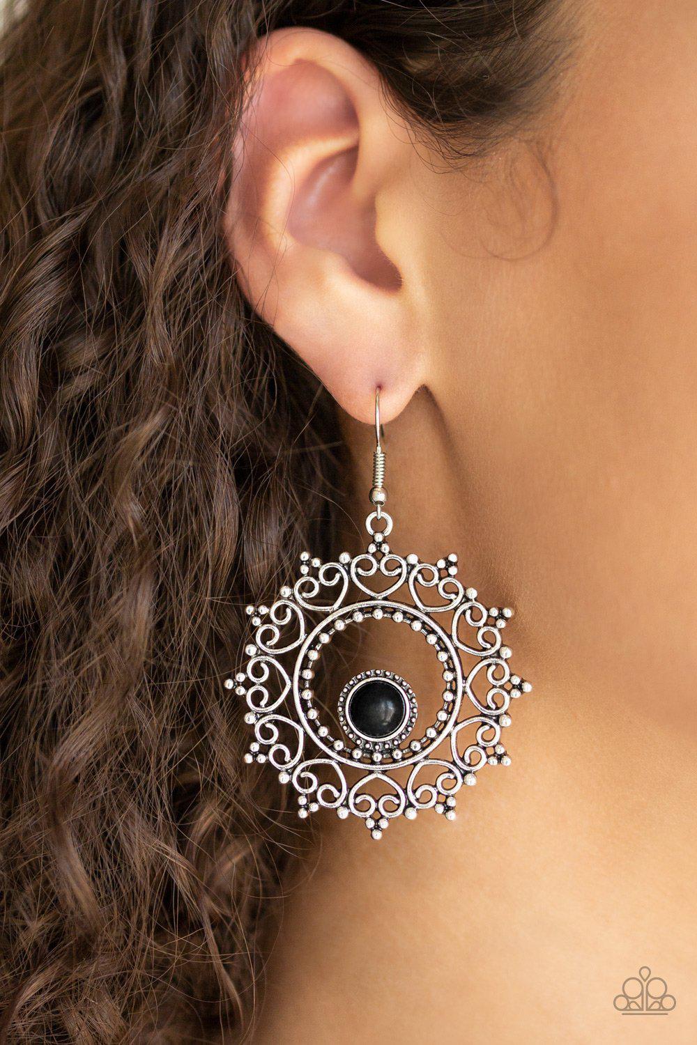 Paparazzi Wreathed in Whimsicality Black