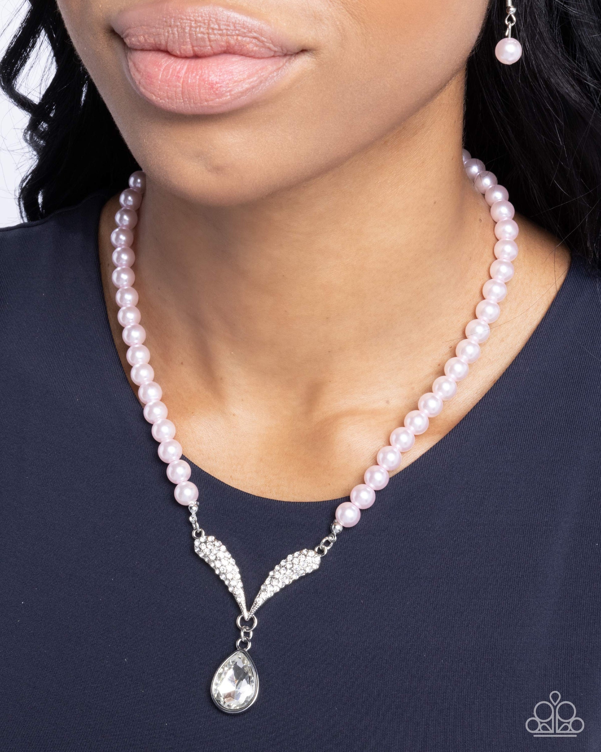 Paparazzi Avant Garde Adornment Pink
