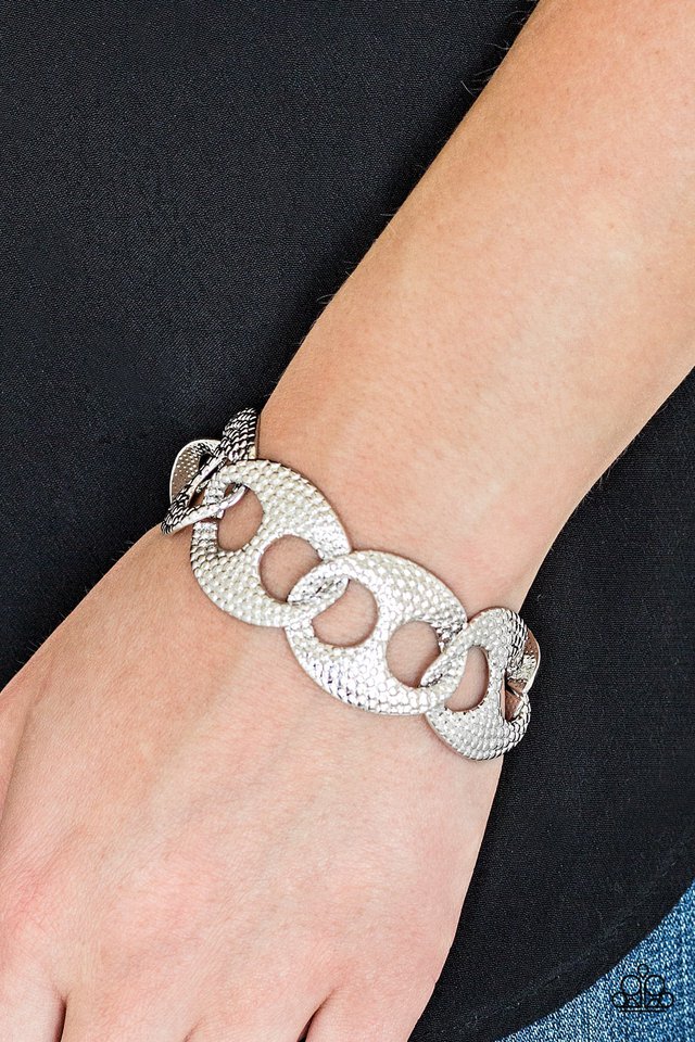 Paparazzi Casual Connoisseur Silver