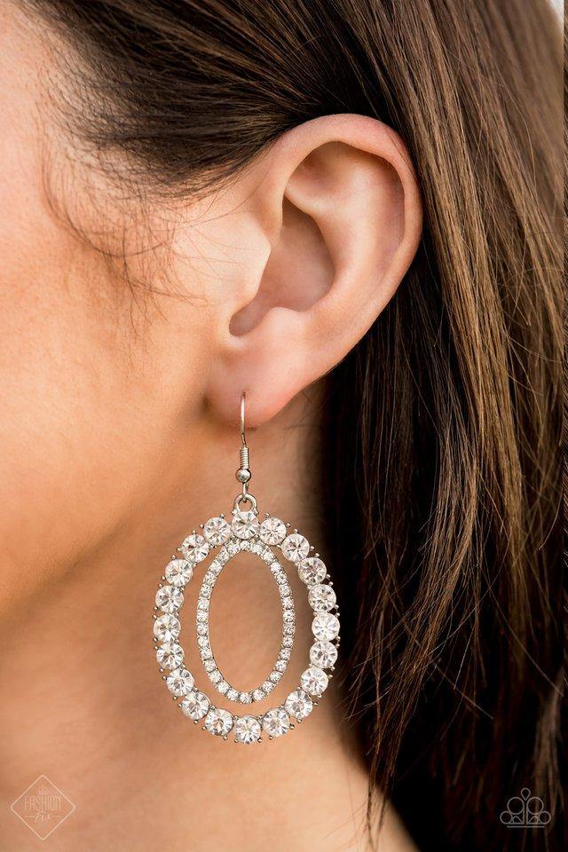 Paparazzi Deluxe Luxury White