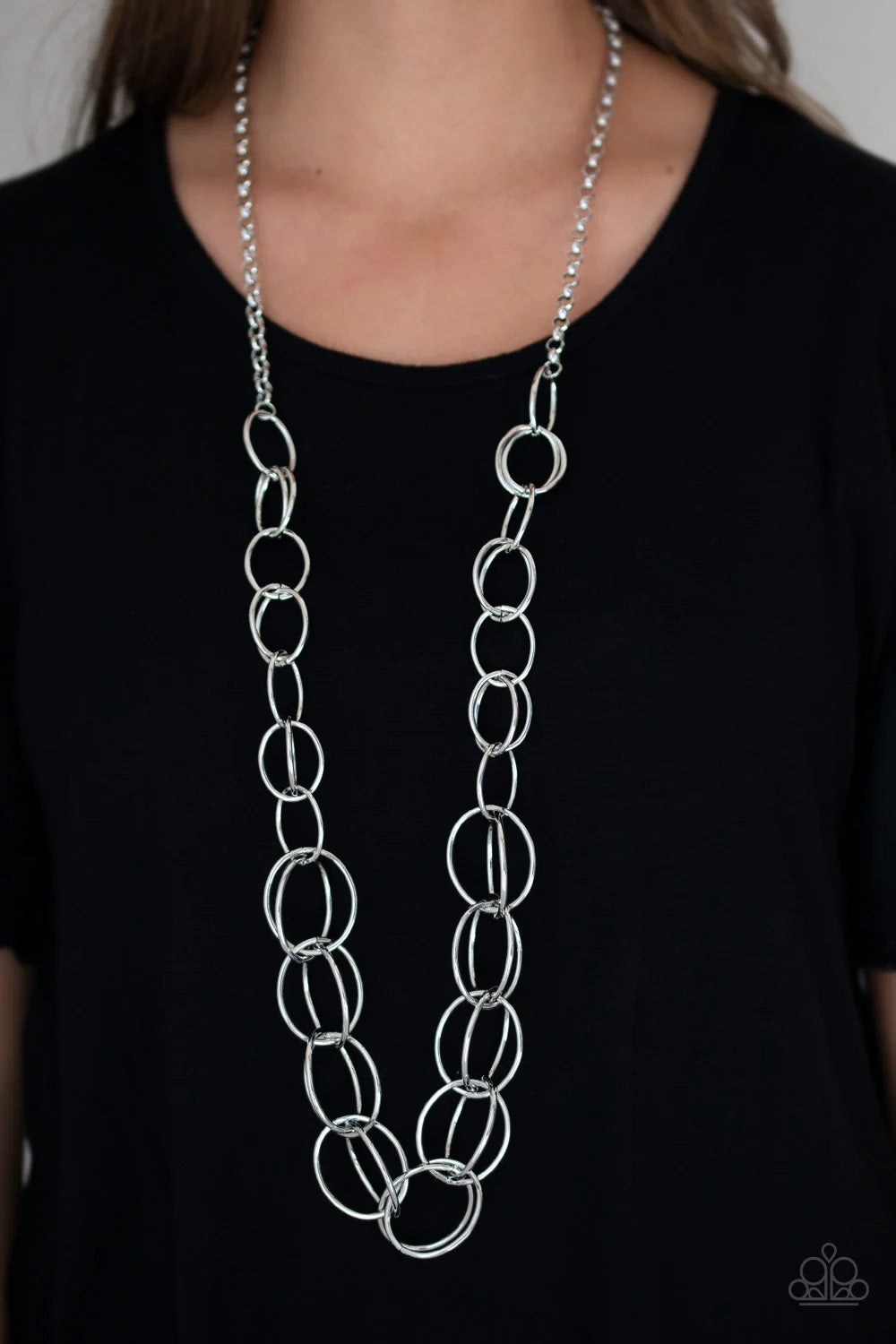 Paparazzi Elegantly Ensnared Silver