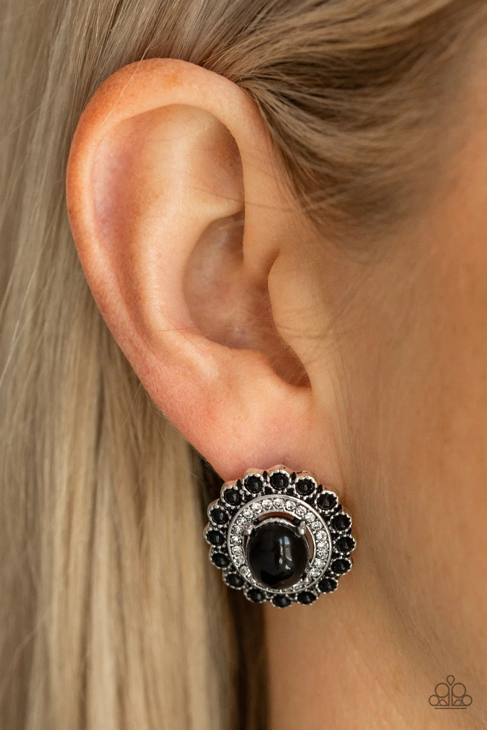 Paparazzi Floral Flamboyance Black