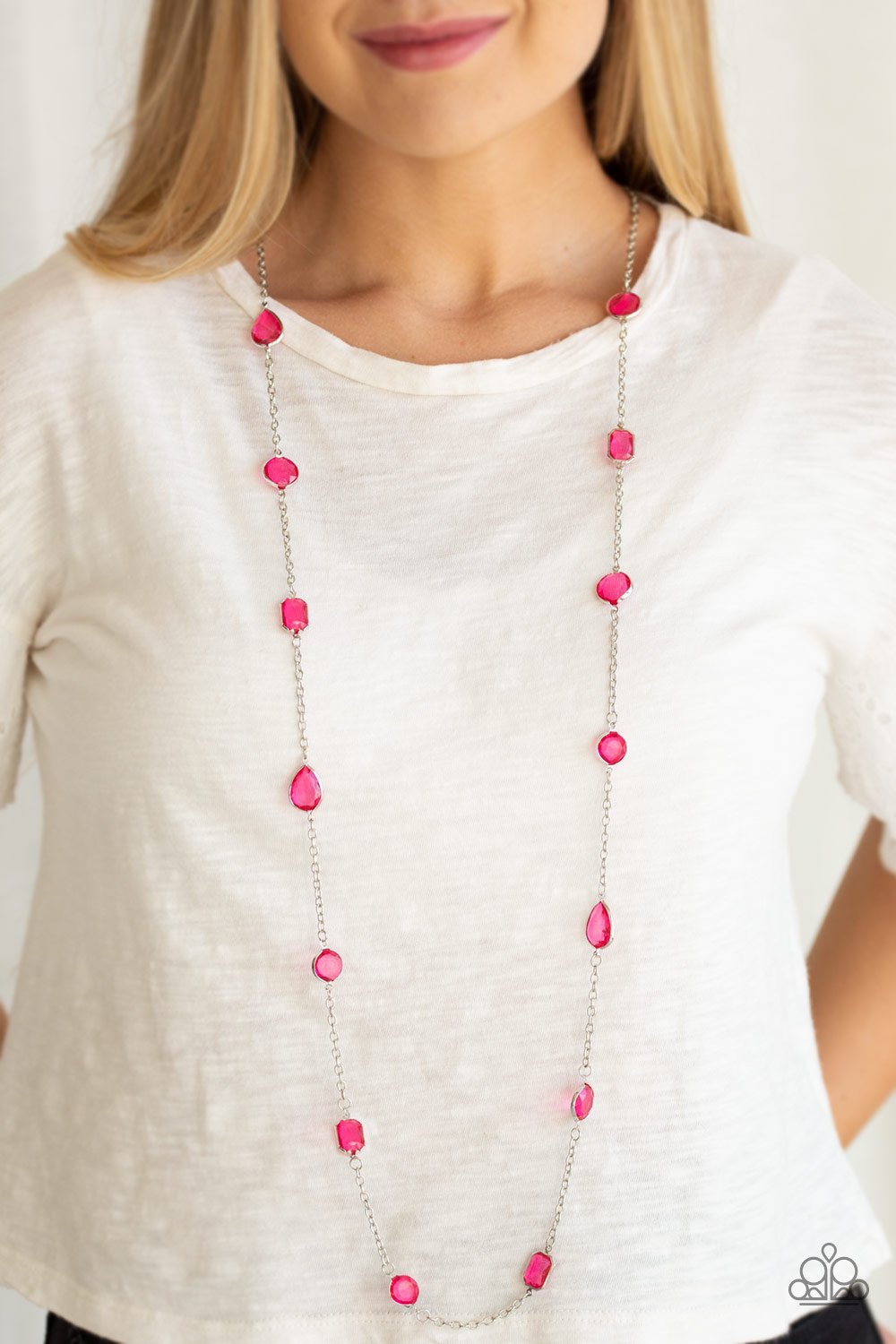 Paparazzi Glassy Glamorous Pink