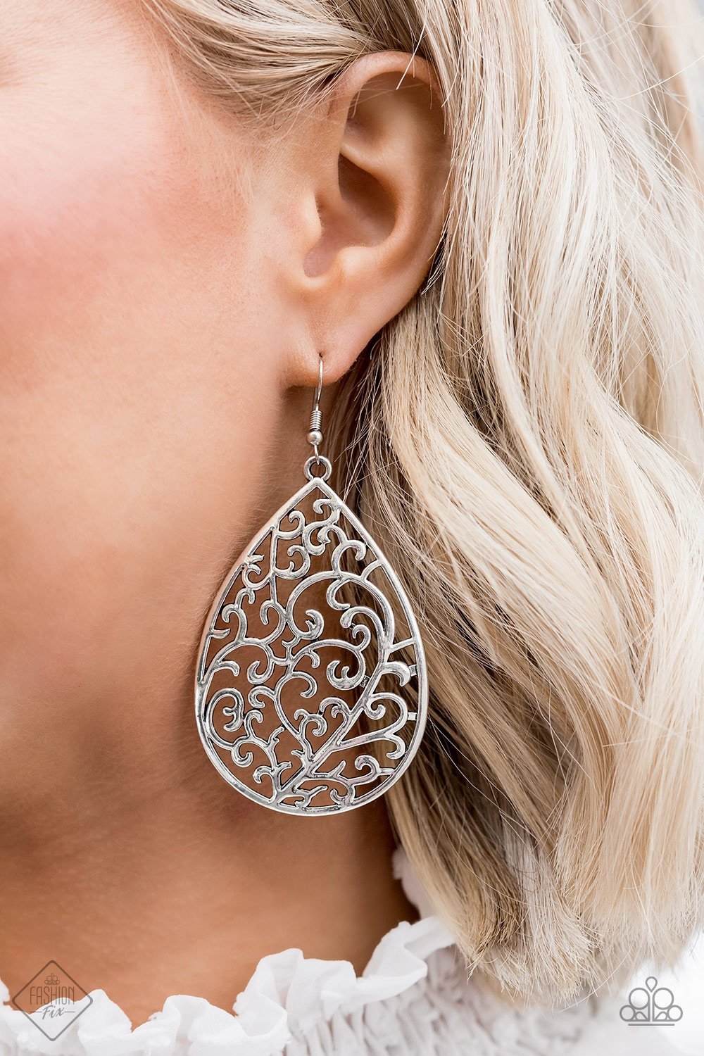 Paparazzi Grapevine Grandeur Silver
