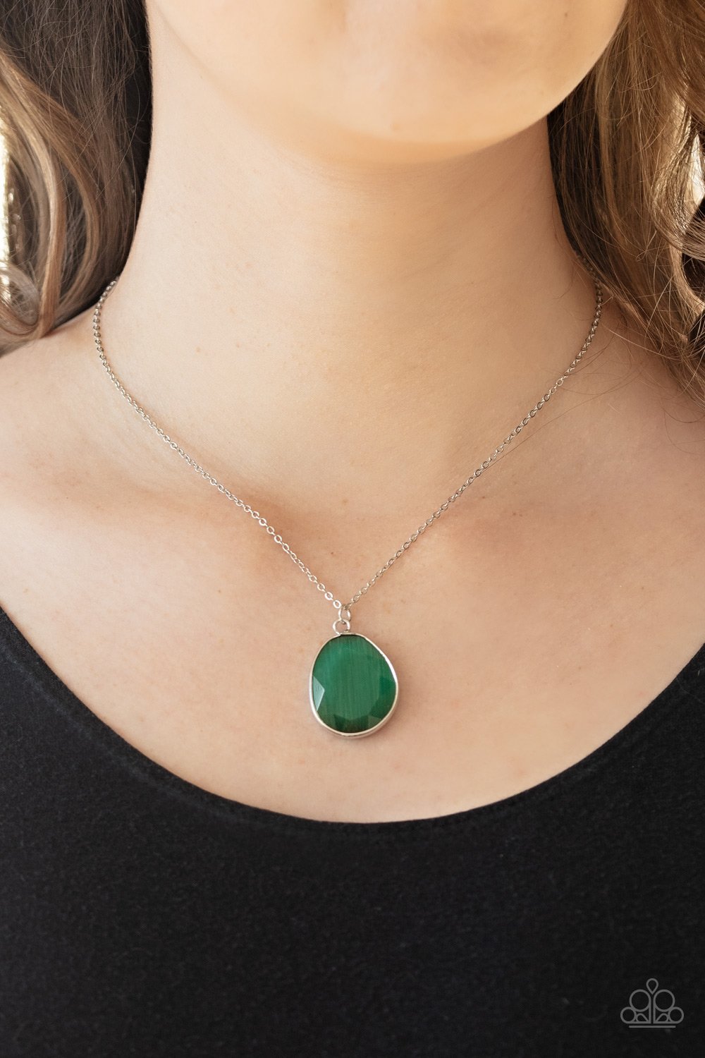 Paparazzi Icy Opalescence Green