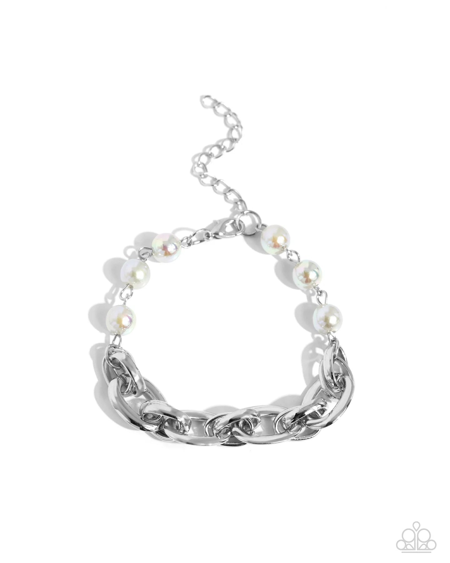 Paparazzi Pearl Pairing Silver