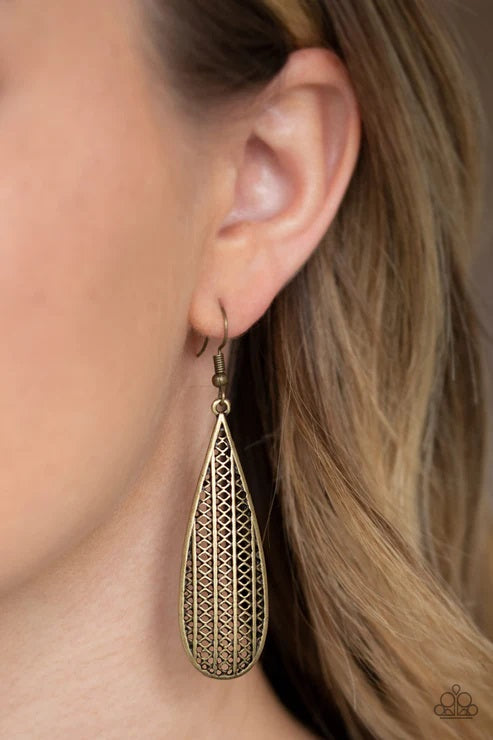 Paparazzi Terra Tears Brass